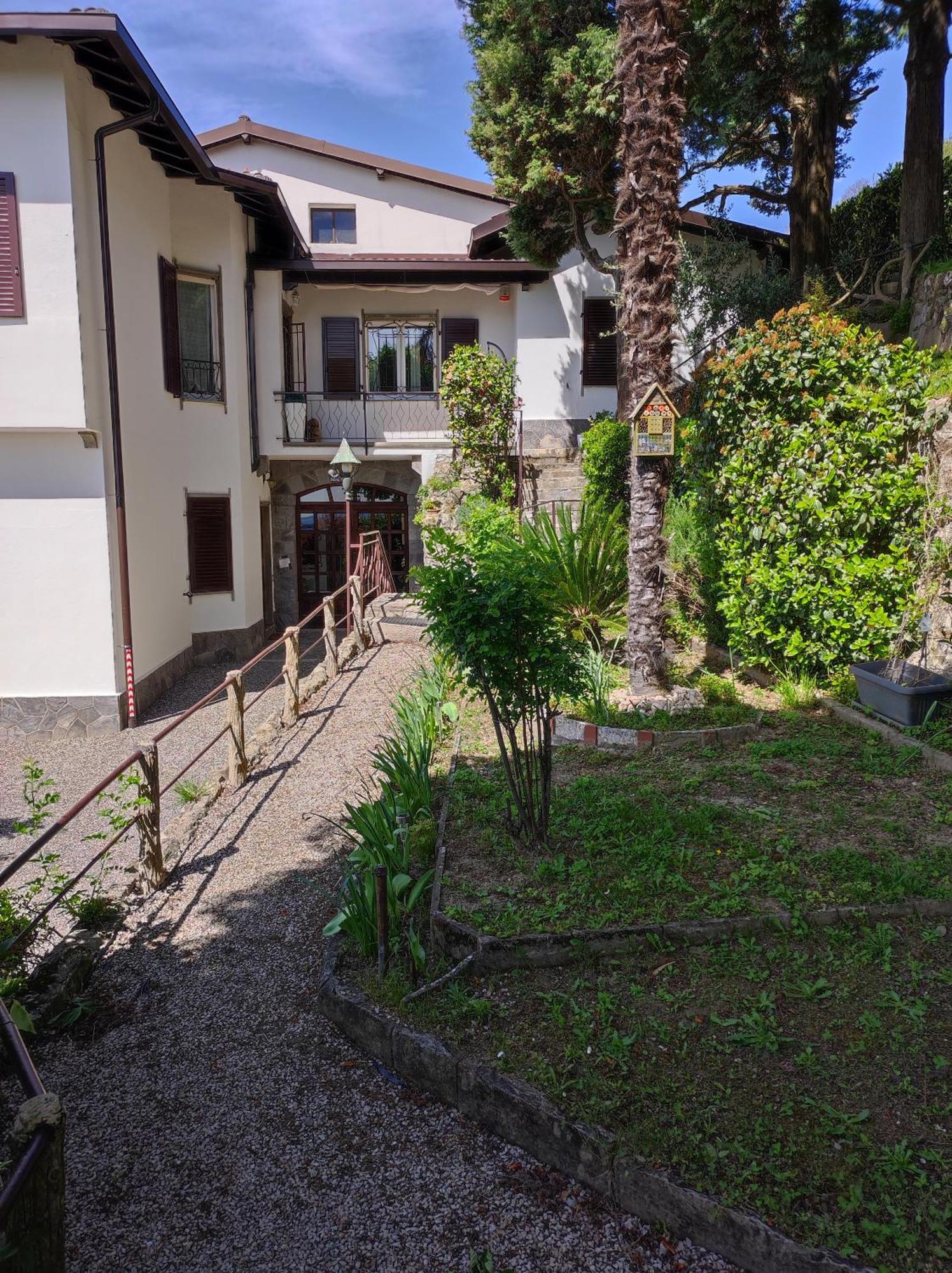 Villa Antonella, App. Vittoria Tavernerio Eksteriør bilde